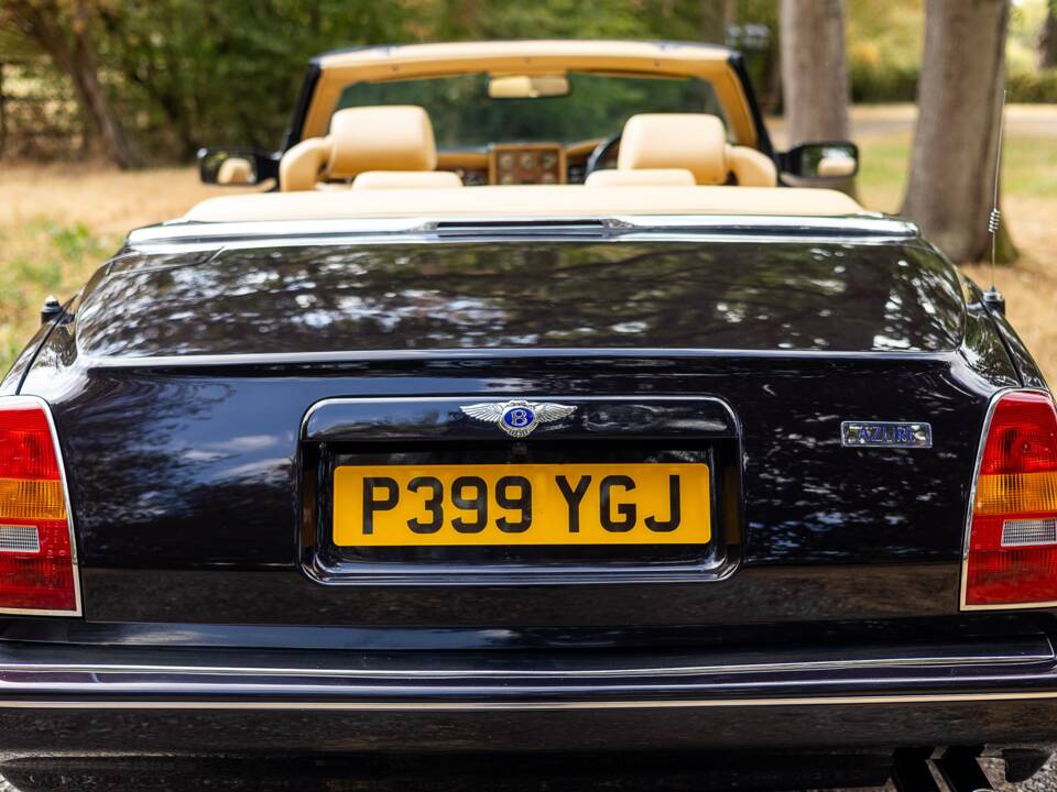 Bild 41/50 von Bentley Azure (1997)