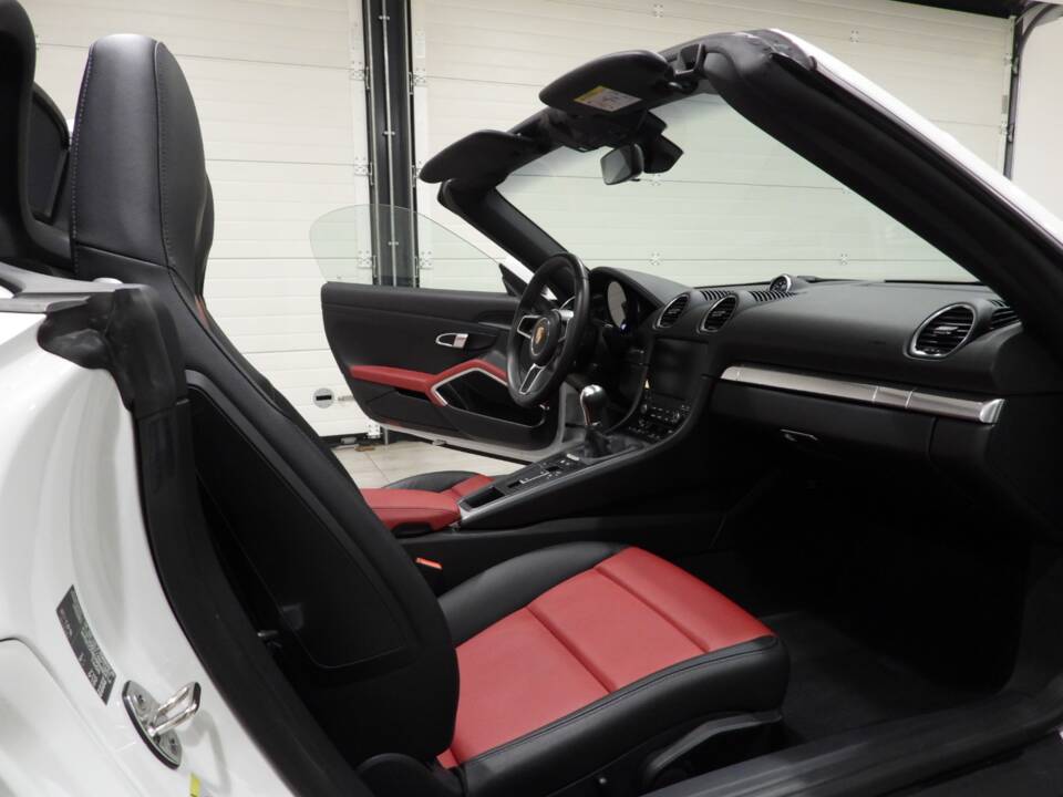Bild 11/15 von Porsche 718 Boxster (2021)