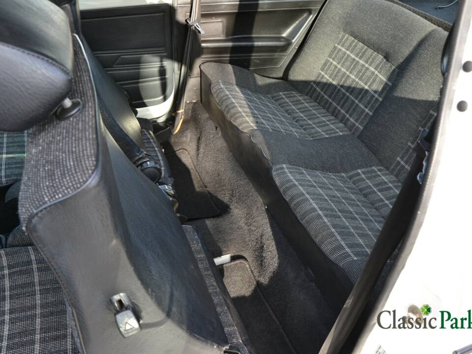 Image 27/50 de Volkswagen Golf Mk I 1.5 (1983)