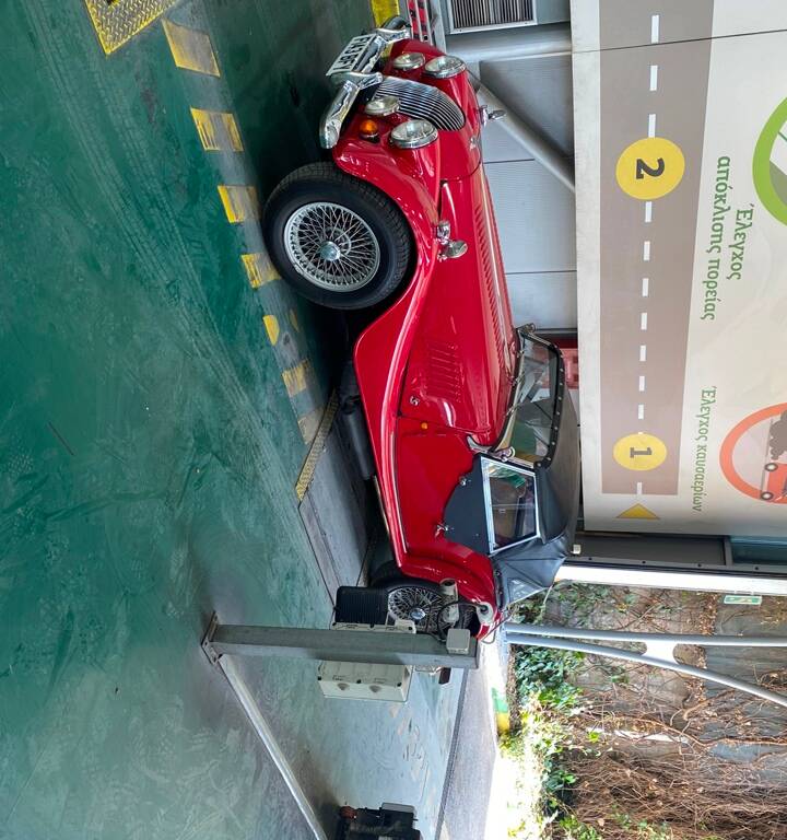 Image 6/33 of Morgan 4/4 1600 (1988)