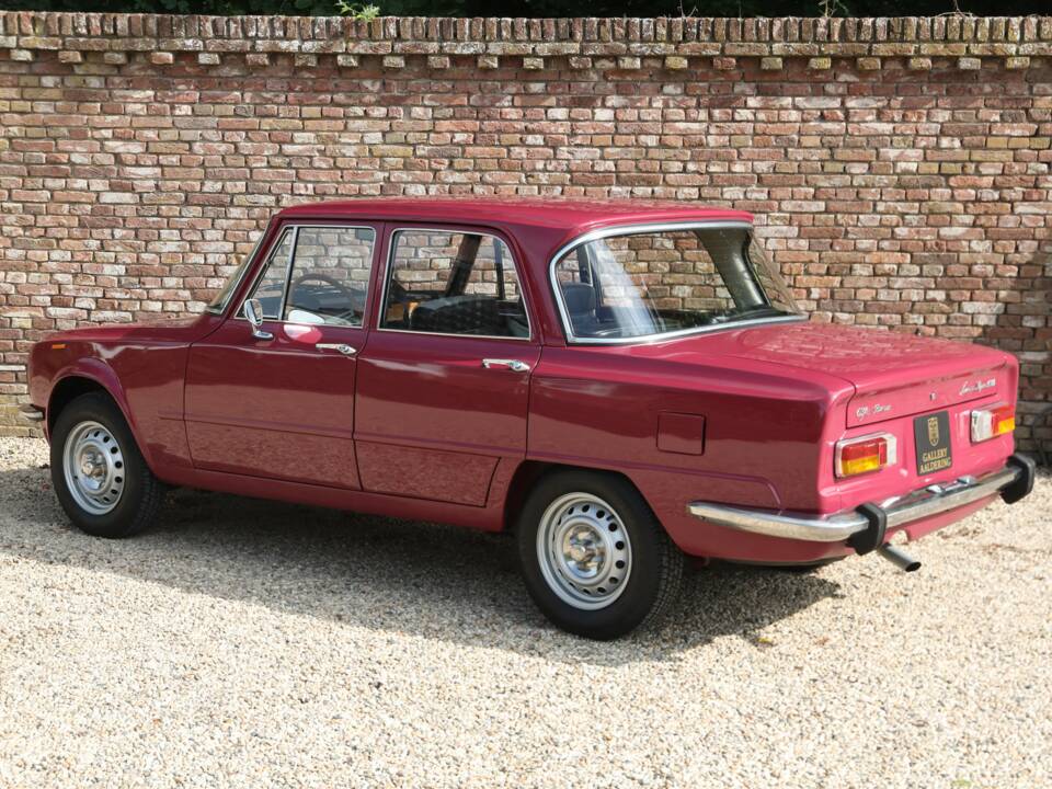 Bild 37/50 von Alfa Romeo Giulia Nuova Super 1300 (1975)