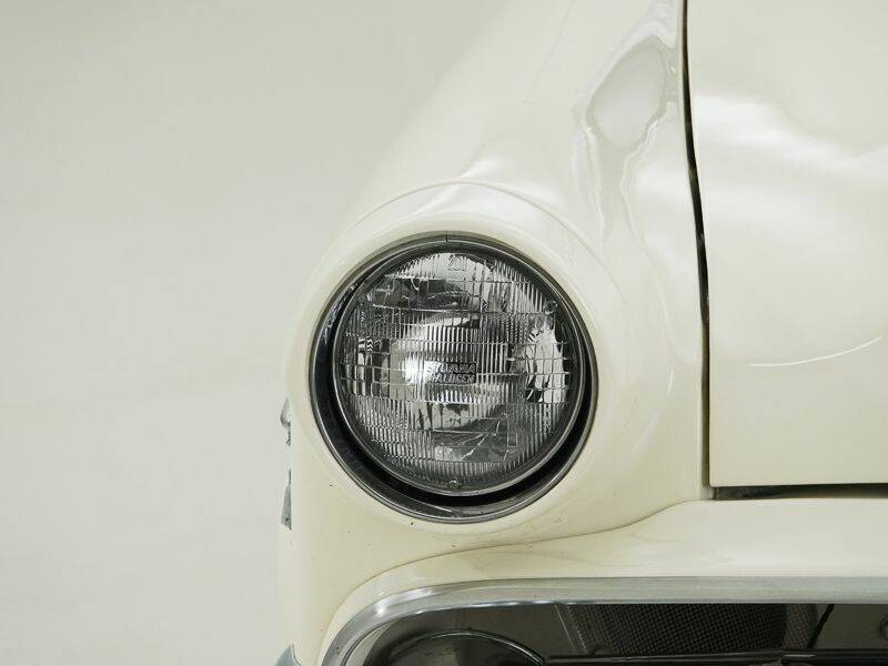 Imagen 11/15 de Ford Crestline Victoria (1954)