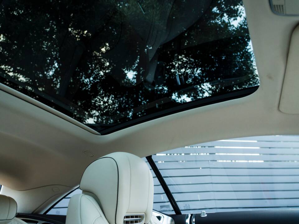 Image 26/48 of Mercedes-Benz S 63 AMG S 4MATIC (2018)