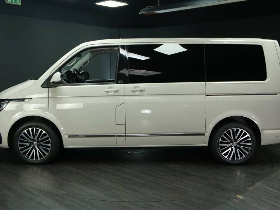 Image 3/50 of Volkswagen T6 Multivan 2.0 TDI (2020)