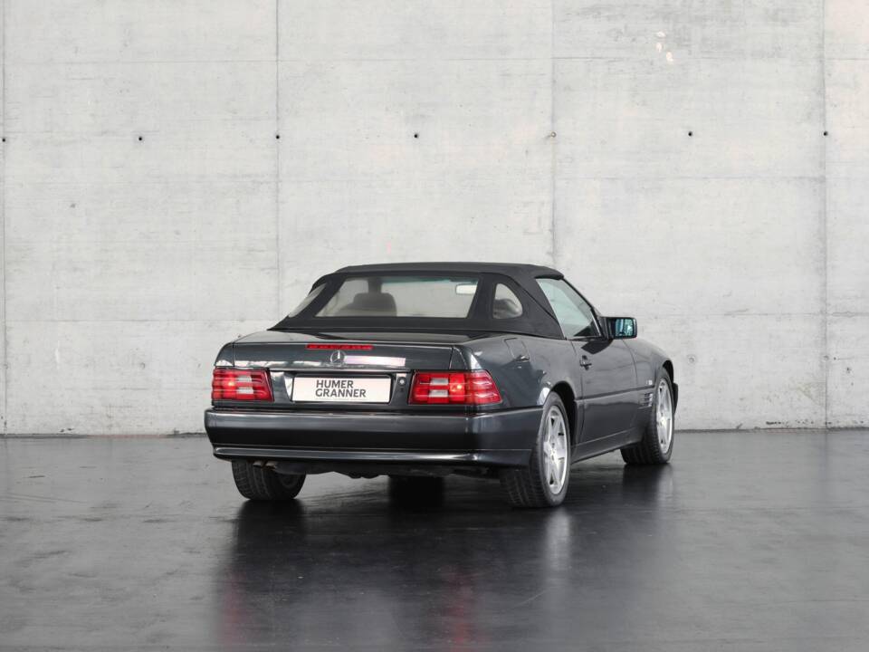 Image 6/37 of Mercedes-Benz SL 500 (1995)