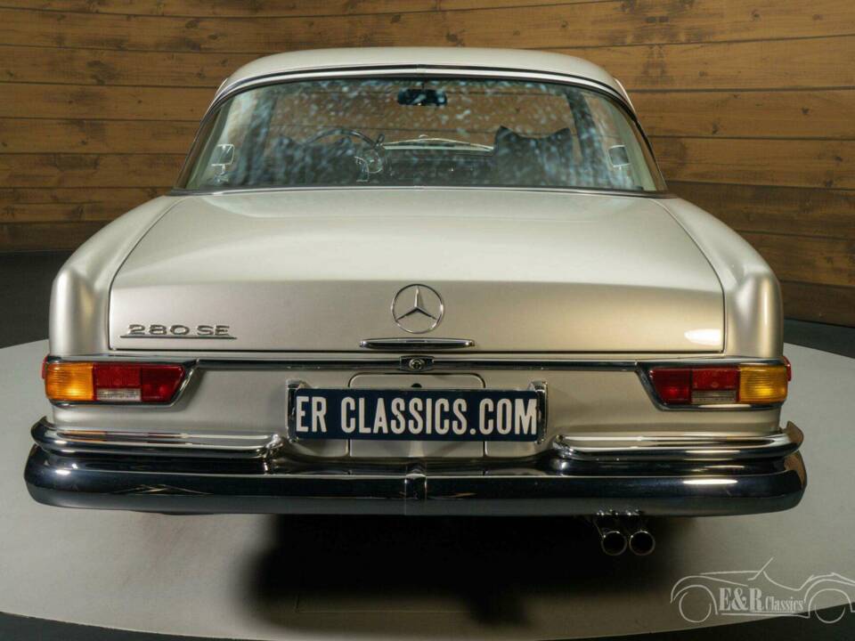 Image 8/18 of Mercedes-Benz 280 SE (1970)