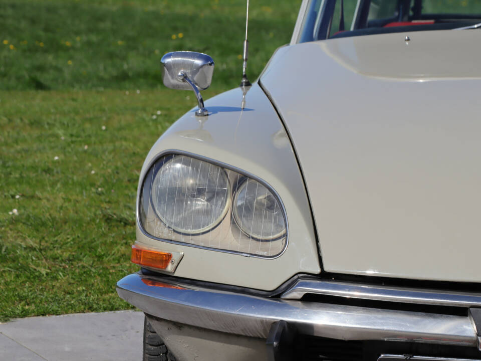 Image 49/50 de Citroën ID 21 Break (1967)