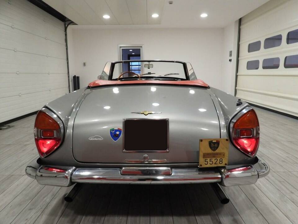 Image 8/10 of Lancia Flaminia GT Touring (1961)