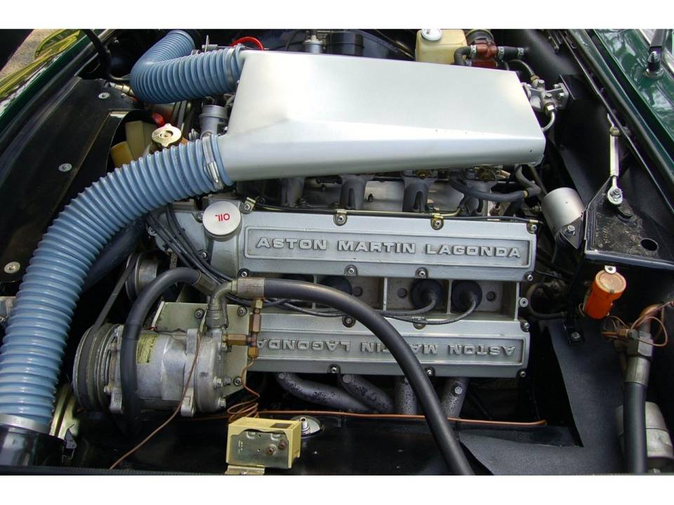 Imagen 23/27 de Aston Martin V8 Volante (1982)