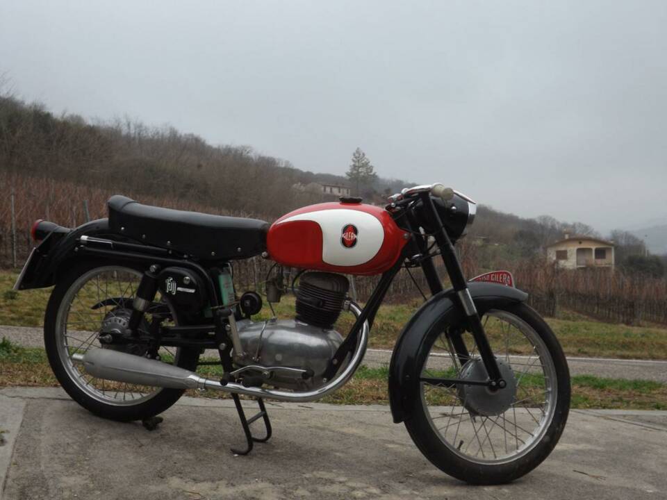 Imagen 5/50 de Gilera 150 Sport (1955)