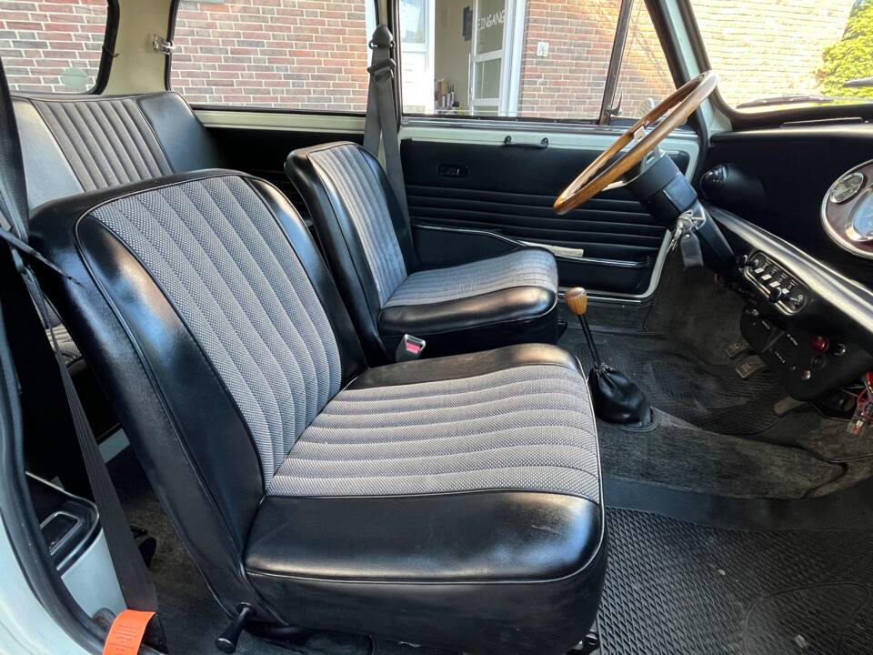 Bild 35/90 von Innocenti Mini 1001 Export (1975)