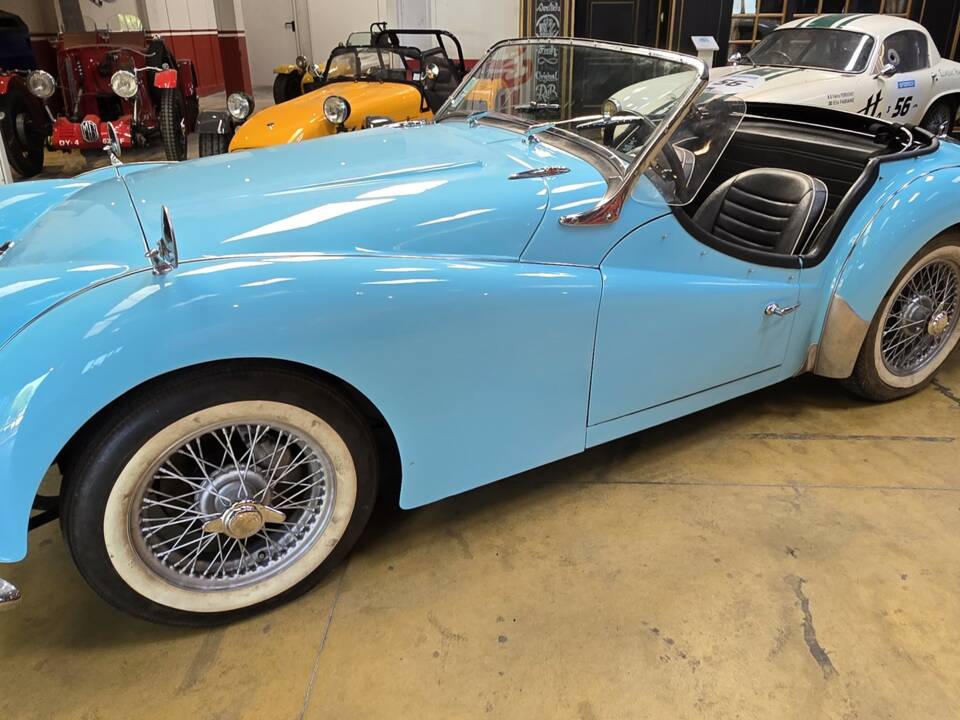 Image 23/50 of Triumph TR 3A (1959)