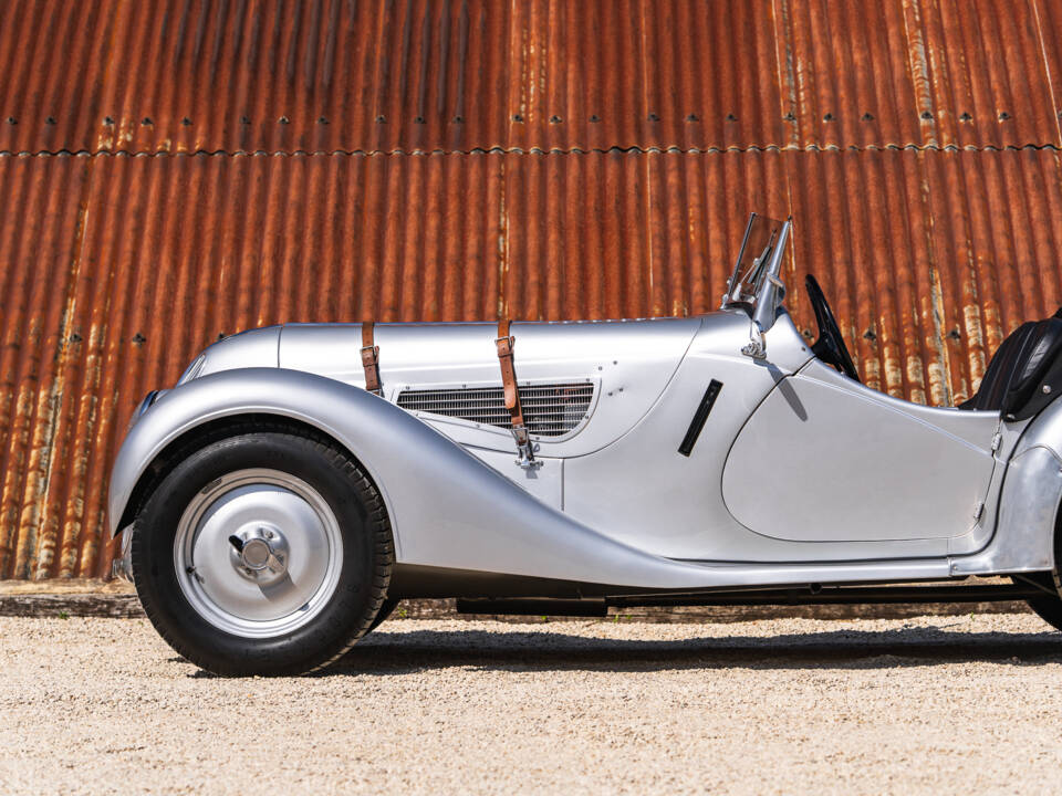 Immagine 17/35 di BMW 328 (1938)