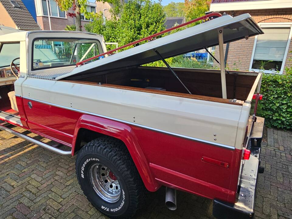Bild 15/24 von Jeep J 4000 (1972)