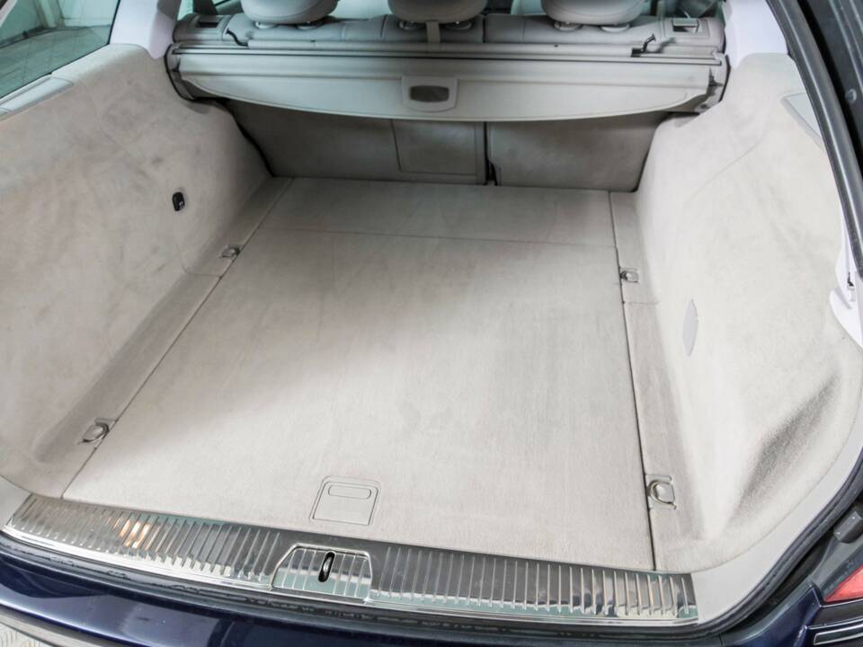 Bild 44/50 von Mercedes-Benz E 320 T 4MATIC (2004)