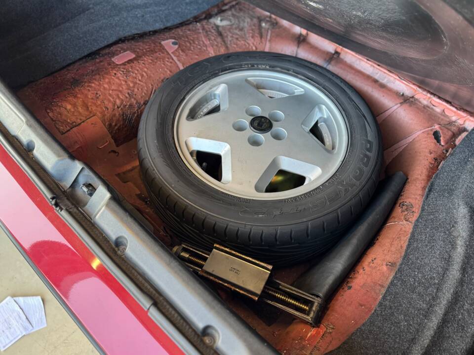 Bild 20/55 von Lancia Thema 8.32 (1991)