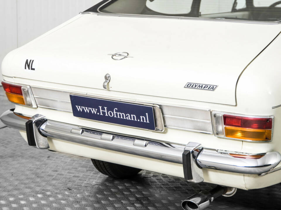 Image 30/50 of Opel Olympia 1700 S (1968)