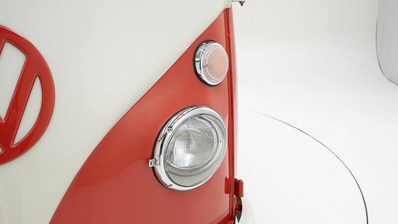 Immagine 11/15 di Volkswagen T1 Kombi (1966)