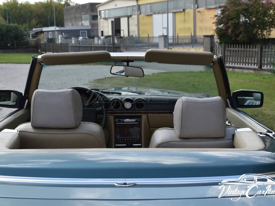 Image 67/75 de Mercedes-Benz 560 SL (1986)
