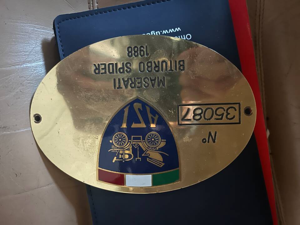 Image 16/17 of Maserati Spyder (1988)