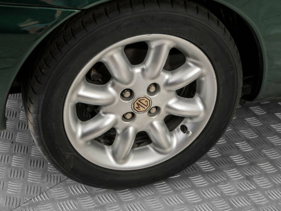 Bild 35/50 von MG F 1.8i (2000)