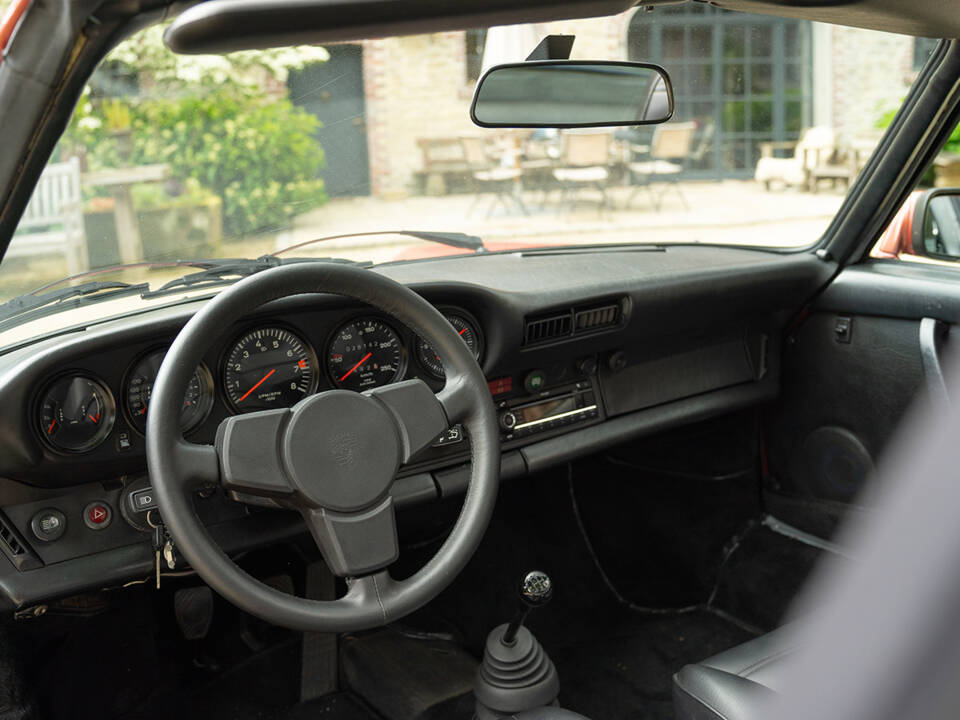 Image 60/90 of Porsche 911 Carrera 3.0 (1977)