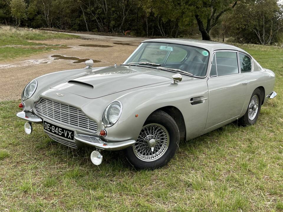Bild 1/50 von Aston Martin DB 6 Vantage (1966)