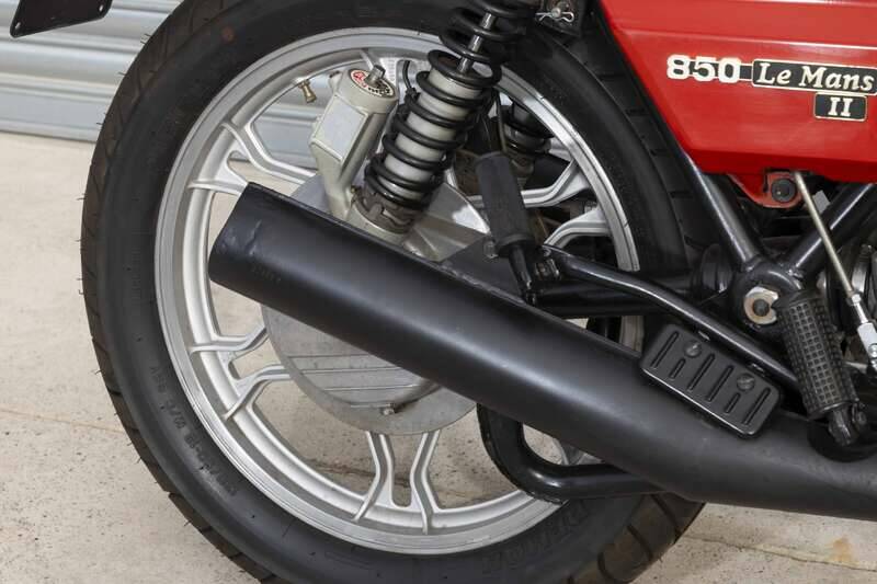 Afbeelding 8/40 van Moto Guzzi 850 LeMans II (1980)