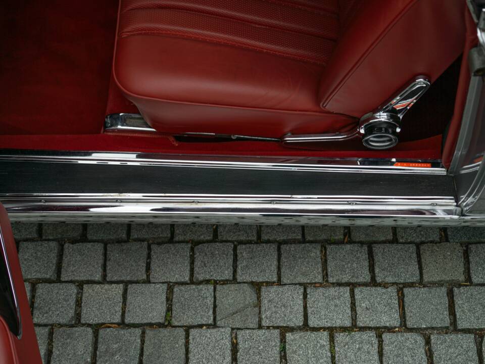 Image 53/95 of Mercedes-Benz 280 SE 3,5 (1970)