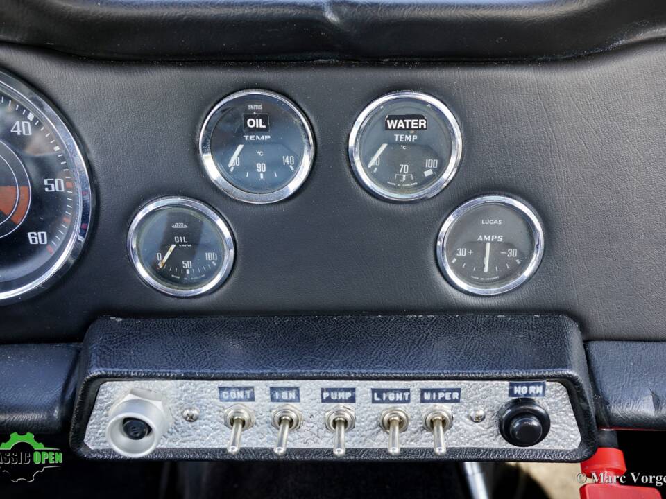 Image 43/43 of Triumph TR 4 (1962)