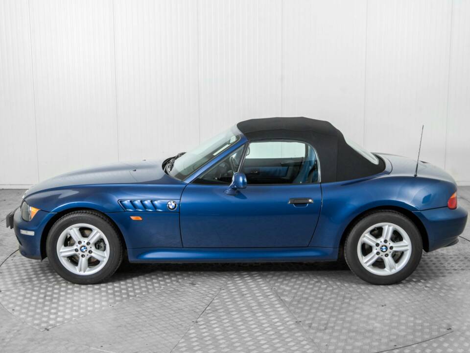 Bild 50/50 von BMW Z3 1.9i (2000)