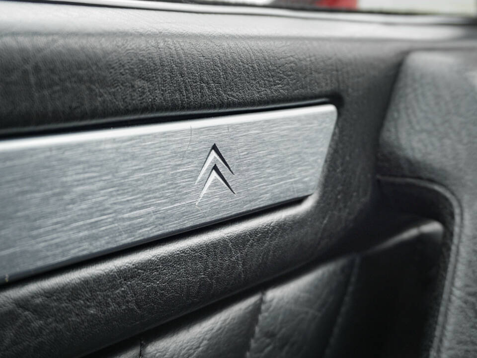 Image 21/44 de Citroën CX 25 GTI Turbo 2 (1986)