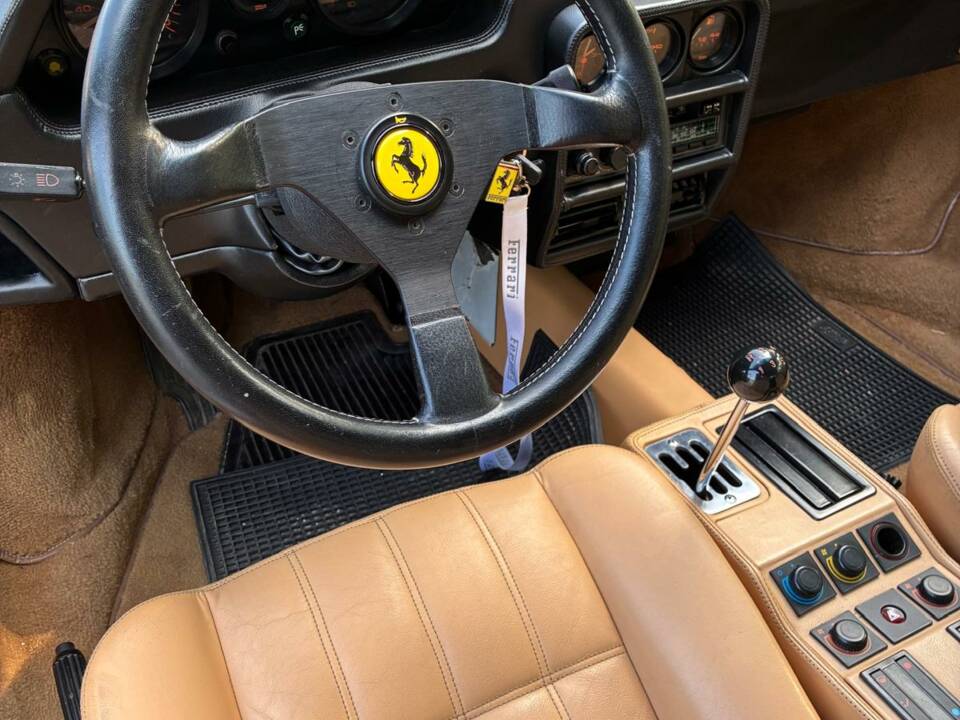 Image 31/51 of Ferrari 208 GTS Turbo (1987)