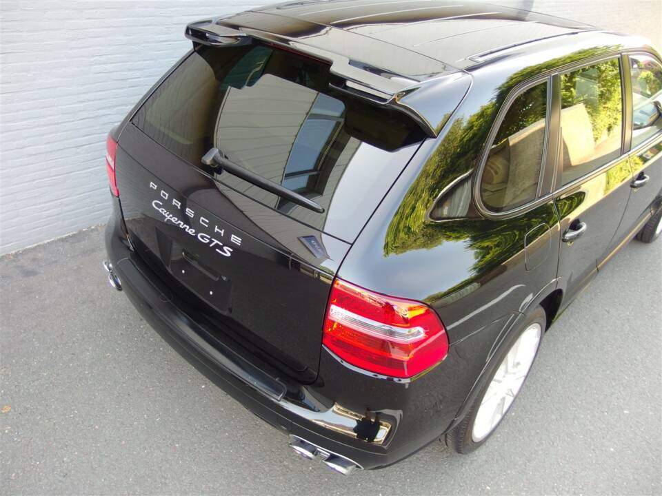 Image 14/98 of Porsche Cayenne GTS (2008)