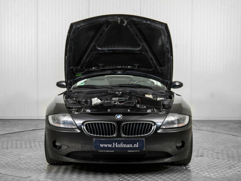 Immagine 33/50 di BMW Z4 2.2i (2005)