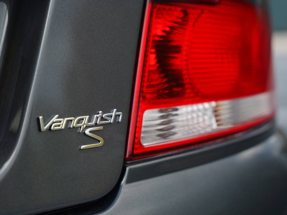 Afbeelding 42/50 van Aston Martin V12 Vanquish S (2007)