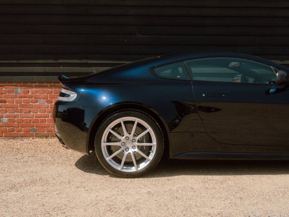 Bild 28/79 von Aston Martin V12 Vantage AMR (2018)