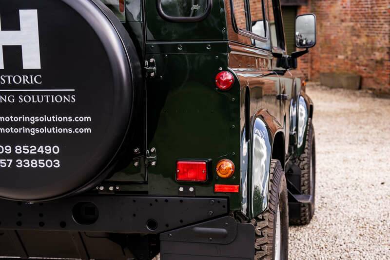 Image 45/50 de Land Rover Defender 90 Td5 (1999)