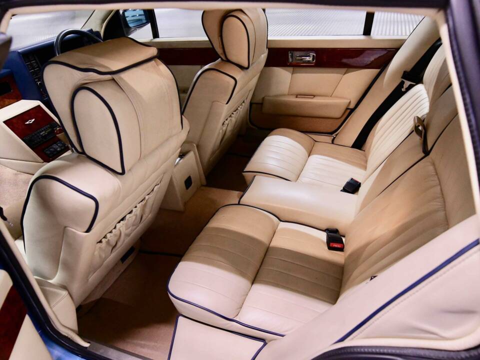 Imagen 46/50 de Aston Martin Lagonda (1989)