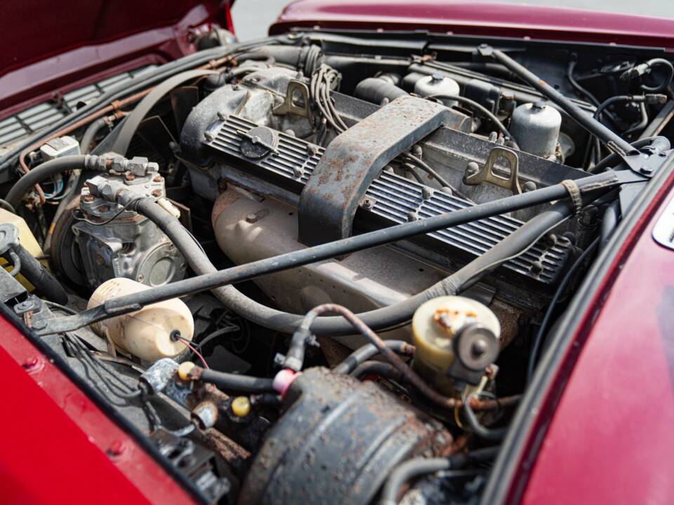 Bild 36/37 von Jaguar XJ 6 3.4 (1976)