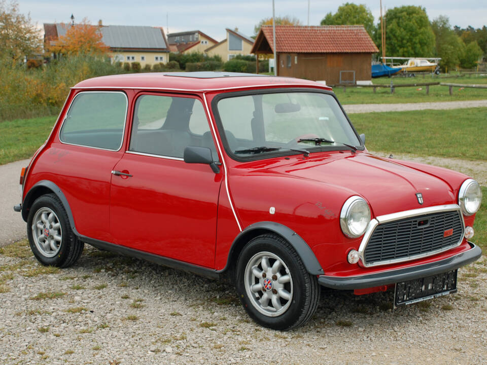 Image 6/38 of Mini 1000 (1987)