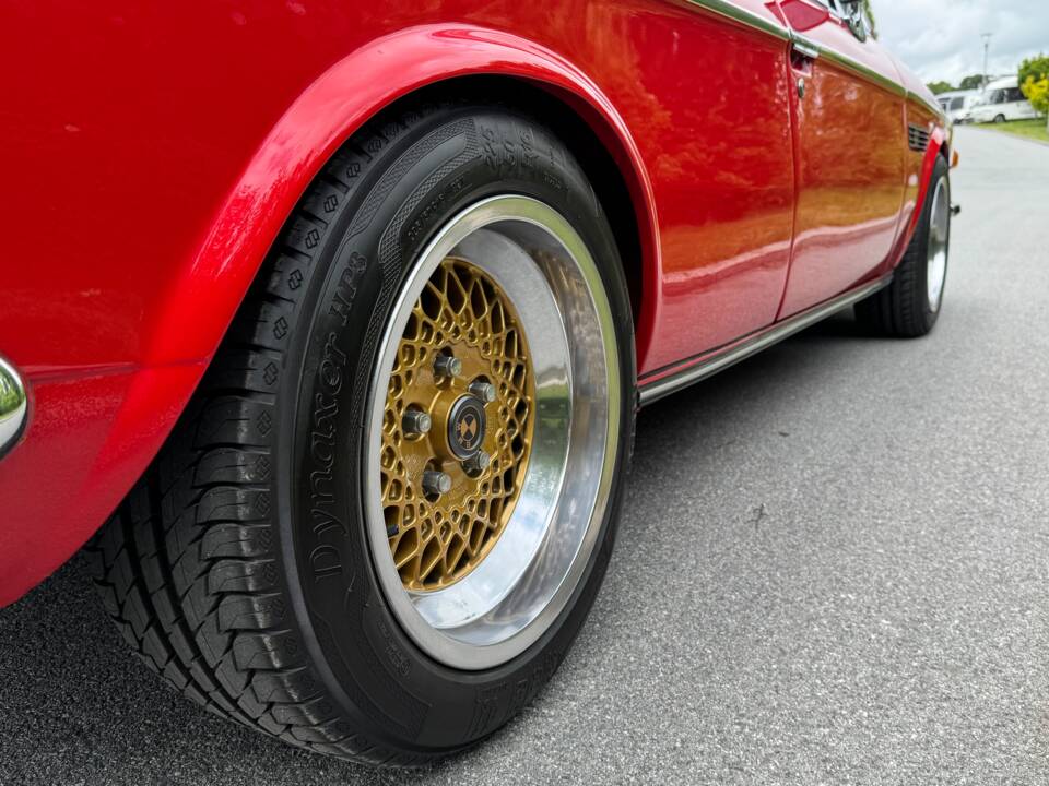 Image 17/73 of BMW 2,5 CS (1975)