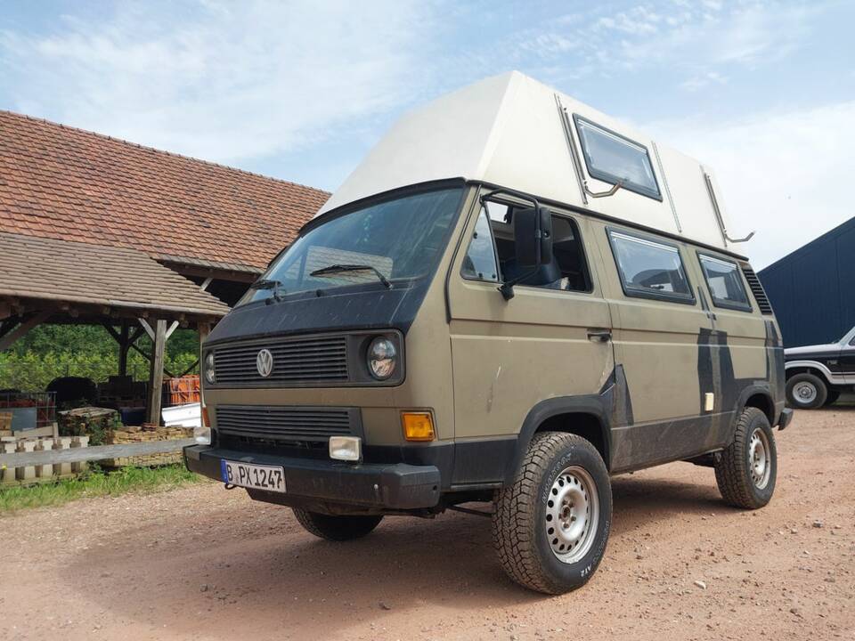 Immagine 4/8 di Volkswagen T3 Camper 2.1 Syncro (1992)