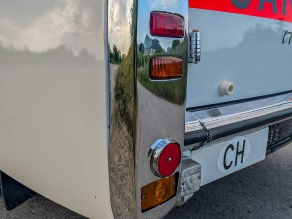 Image 37/51 of Cadillac Ambulance Carrosserie Köng (1964)