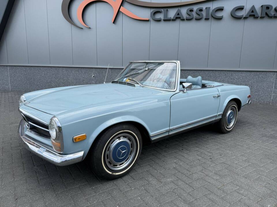 Image 4/43 de Mercedes-Benz 280 SL (1969)