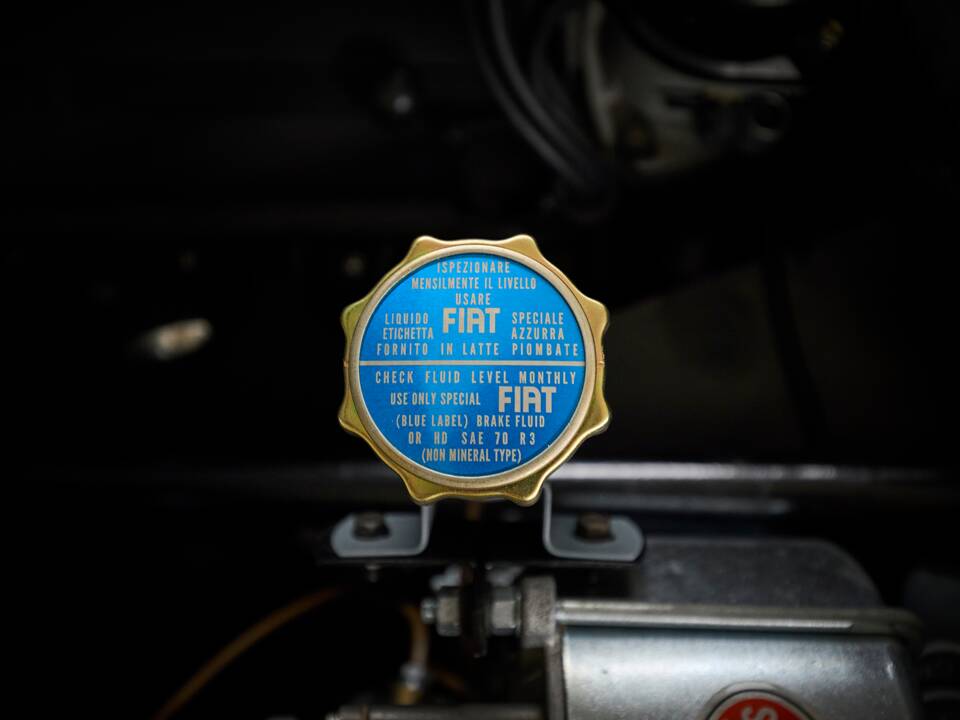 Imagen 84/90 de Ferrari 250 GT 2+2 (1963)