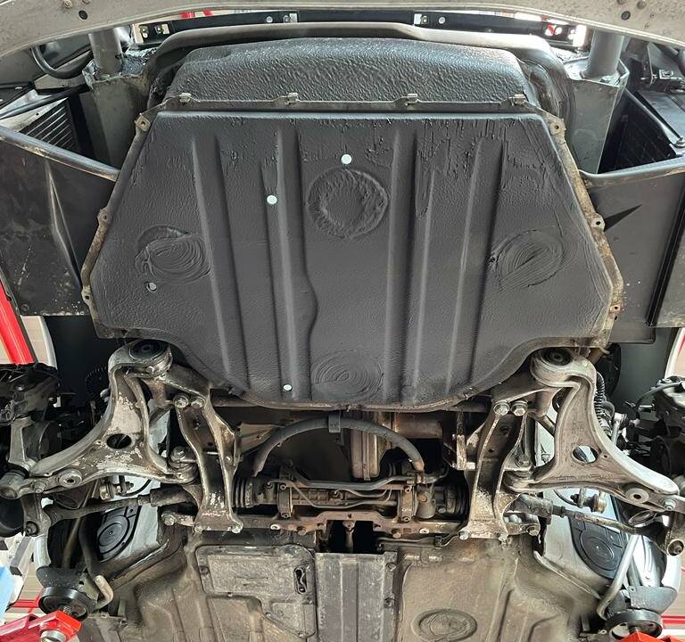 Immagine 29/34 di Porsche 911 Carrera (1996)