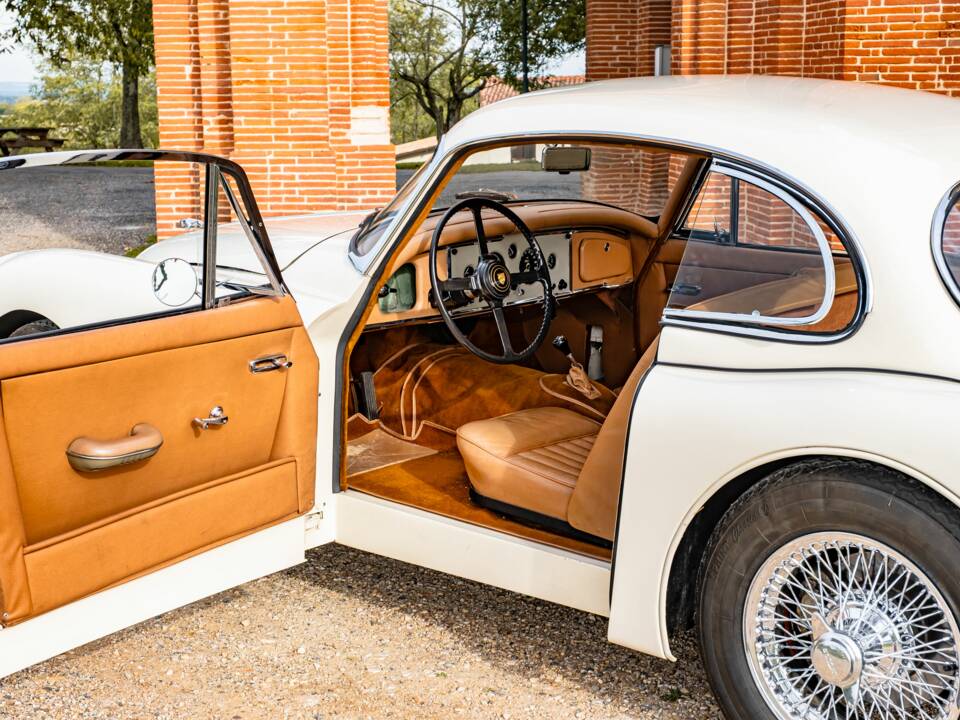 Bild 43/100 von Jaguar XK 150 DHC (1959)