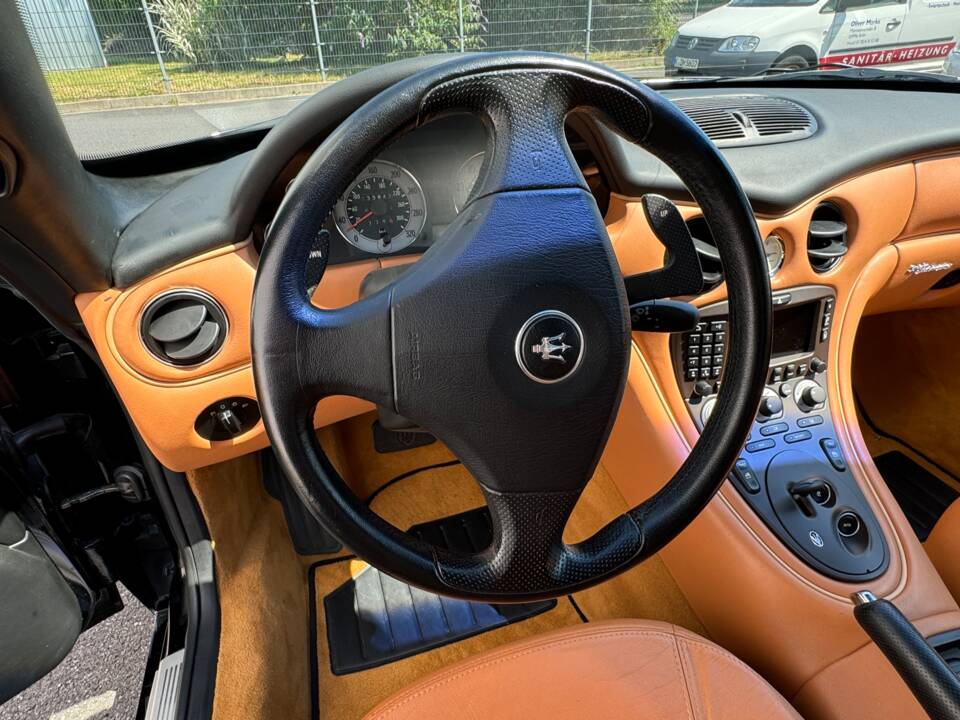 Image 15/19 of Maserati Spyder 4200 Cambiocorsa (2004)