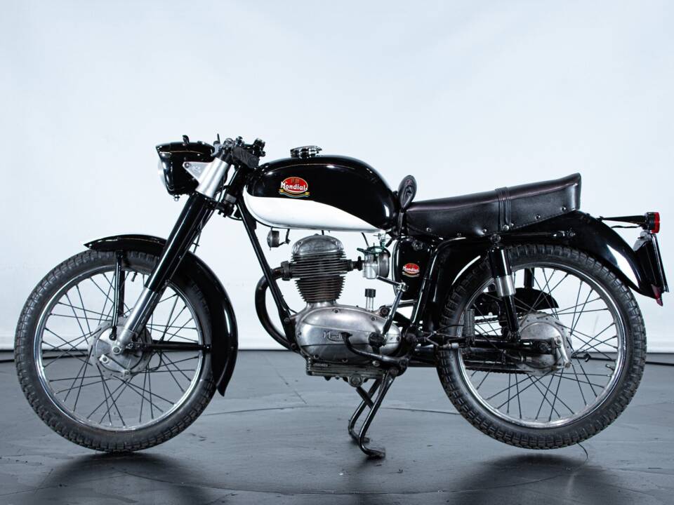Image 1/50 of Mondial 125 (1961)